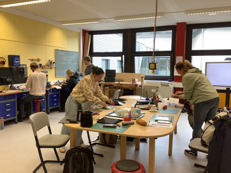 mf_FA18A82C-5C7C-44A0-8BE2-A9B14F575DF4_L0_001