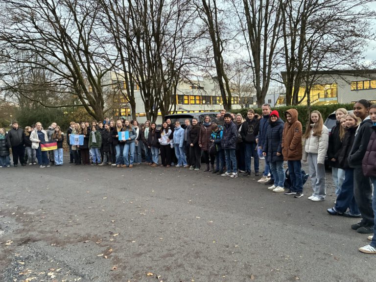 9C83EA5D-69CF-4FA4-B4B4-31B8809A32BA